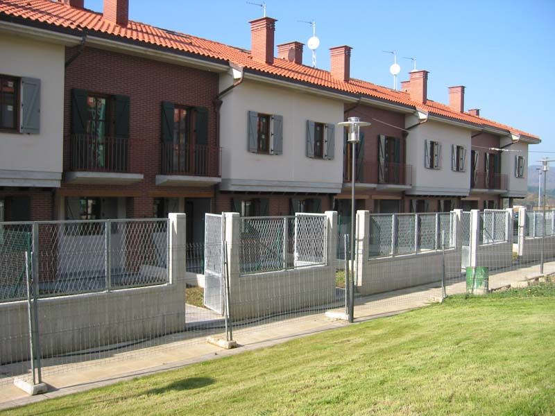 Construcciones Montenegro S.A. Conjunto de casas